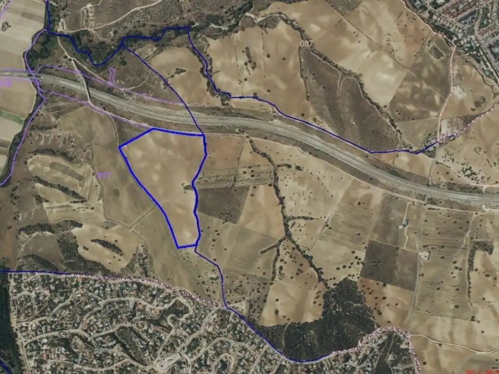 Terreno rustico in vendita a La Dehesa - El Pinar