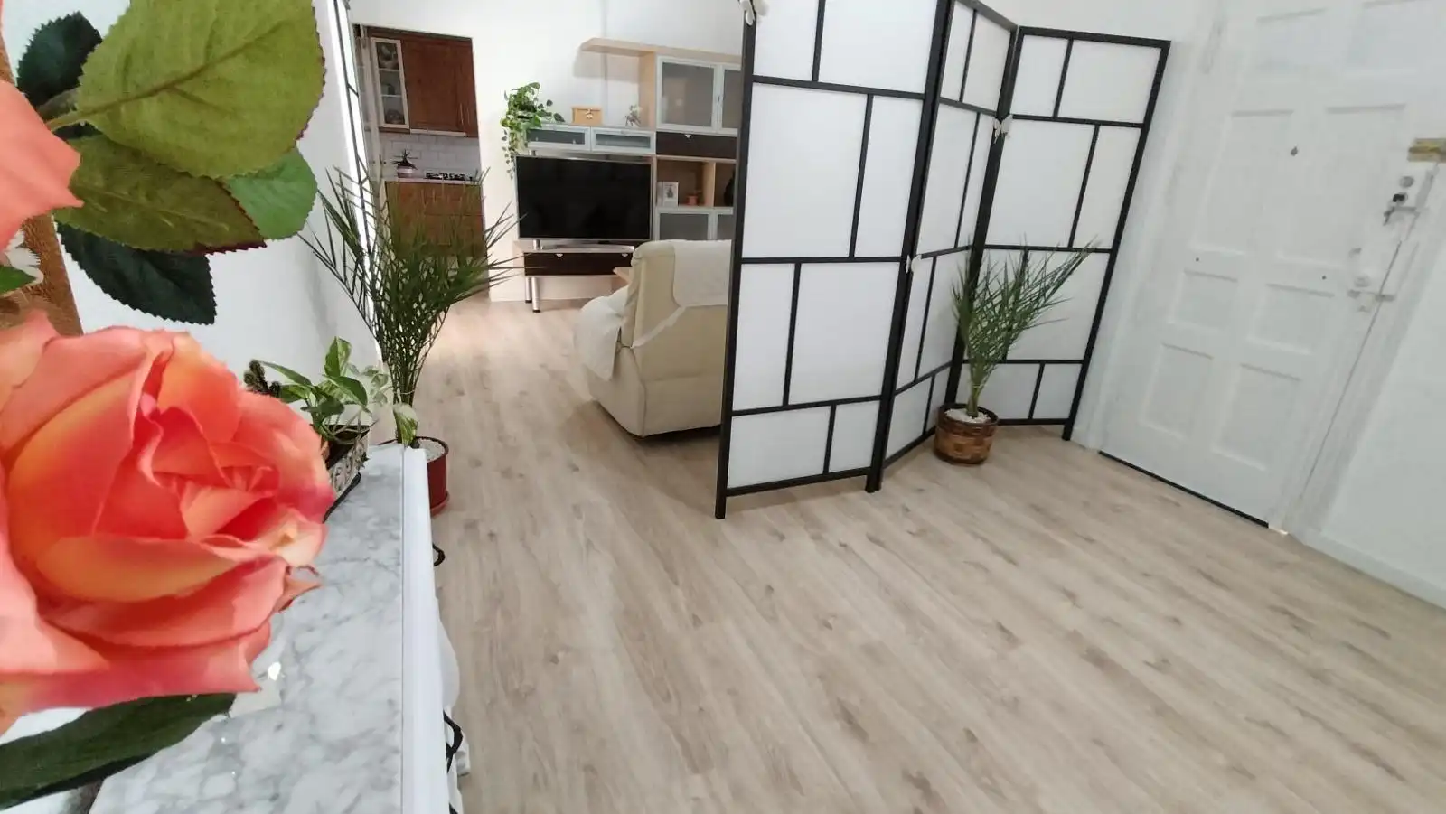 Sala d'estar de Casa adosada en venda en La Zubia amb Balcó
