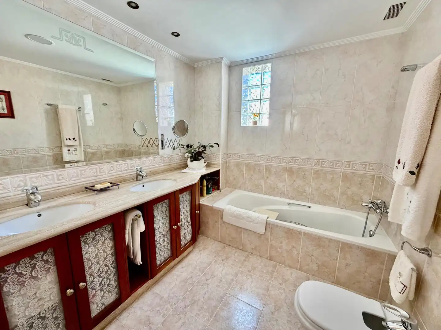 Baño de Casa o chalet en venta en San Andrés del Rabanedo con Aire acondicionado, Terraza y Balcón