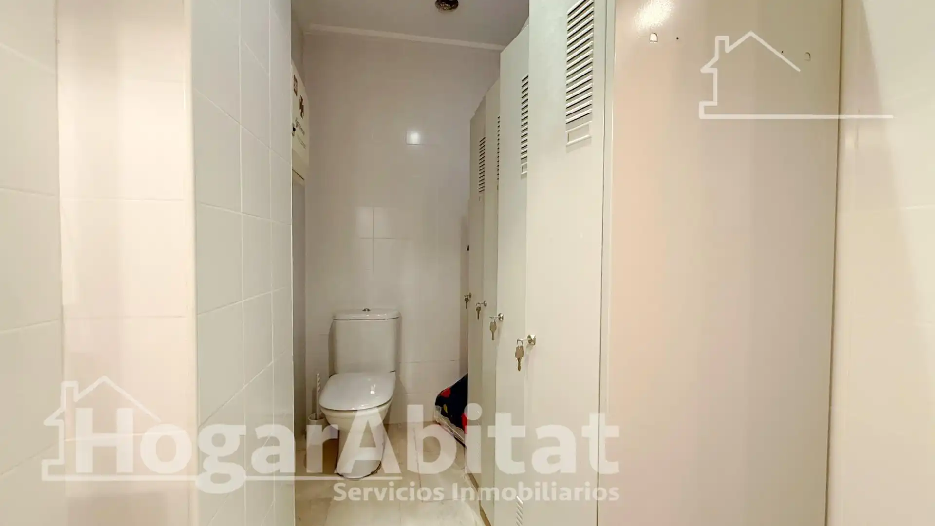 Bany de Pis en venda en Gandia amb Aire condicionat i Terrassa