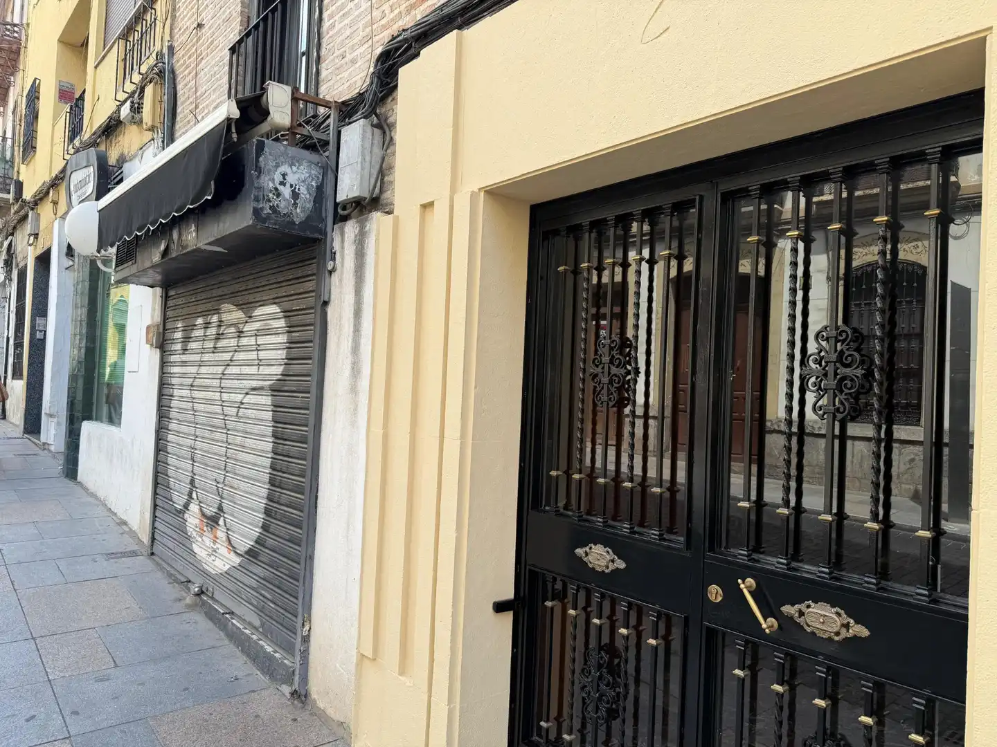 Local comercial en alquiler en Calle de Alfaros, imagen 4