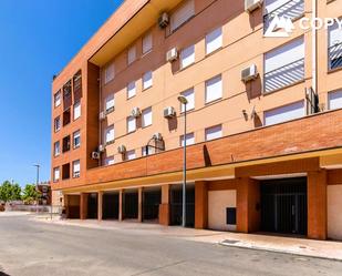 Exterior view of Flat for sale in Torrijos  with Air Conditioner, Terrace and Furnished