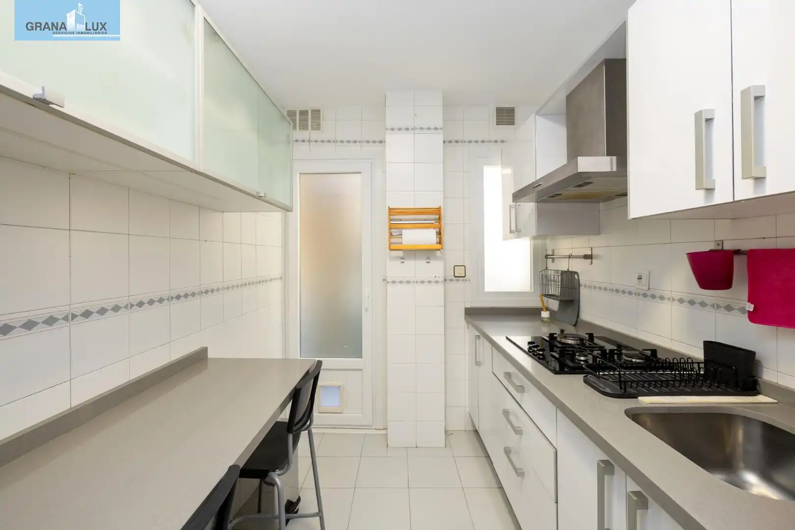 Cocina de Piso en venta en Granada con Calefacción