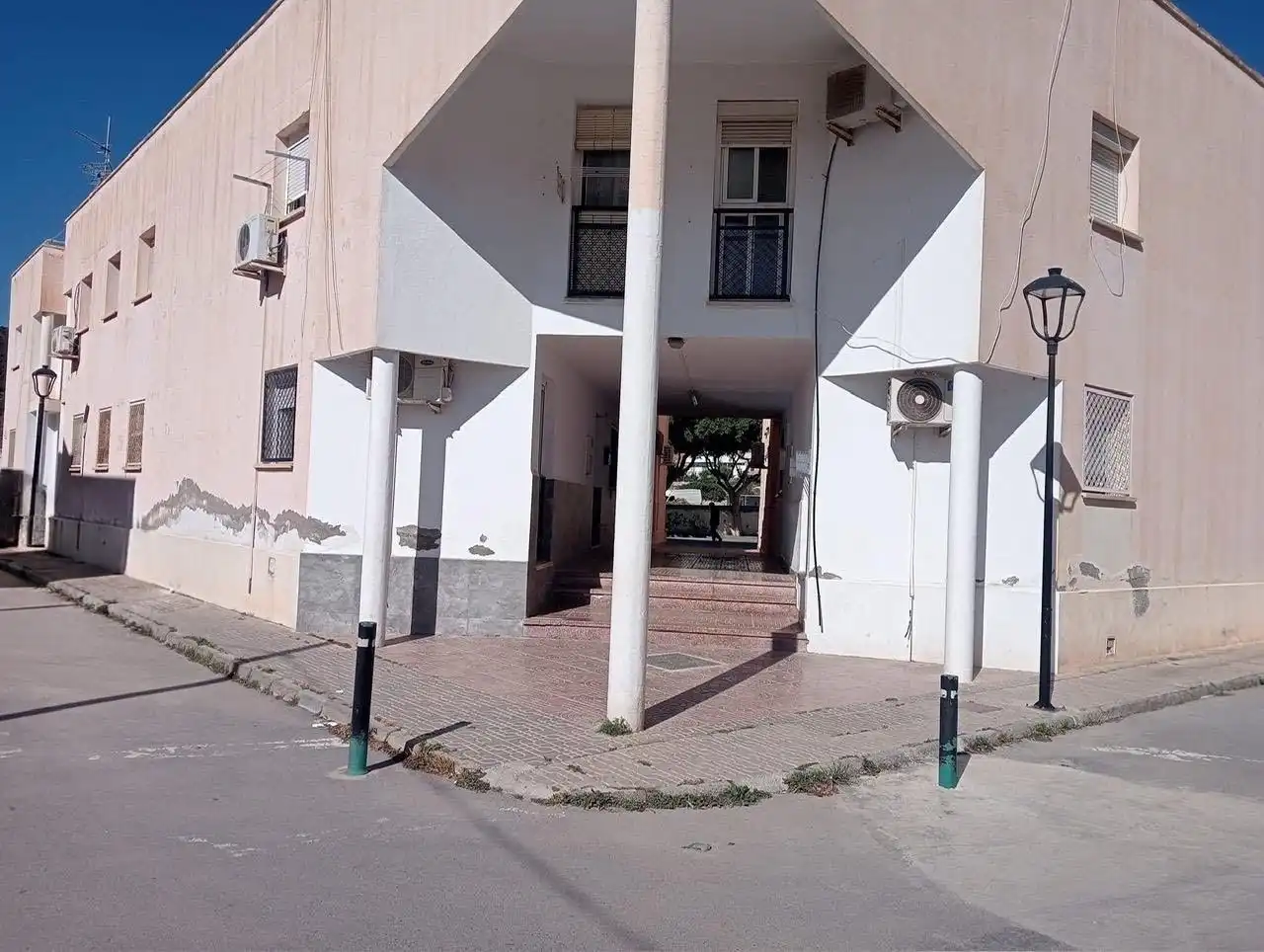 Vista exterior de Pis en venda en Alhama de Almería amb Balcó
