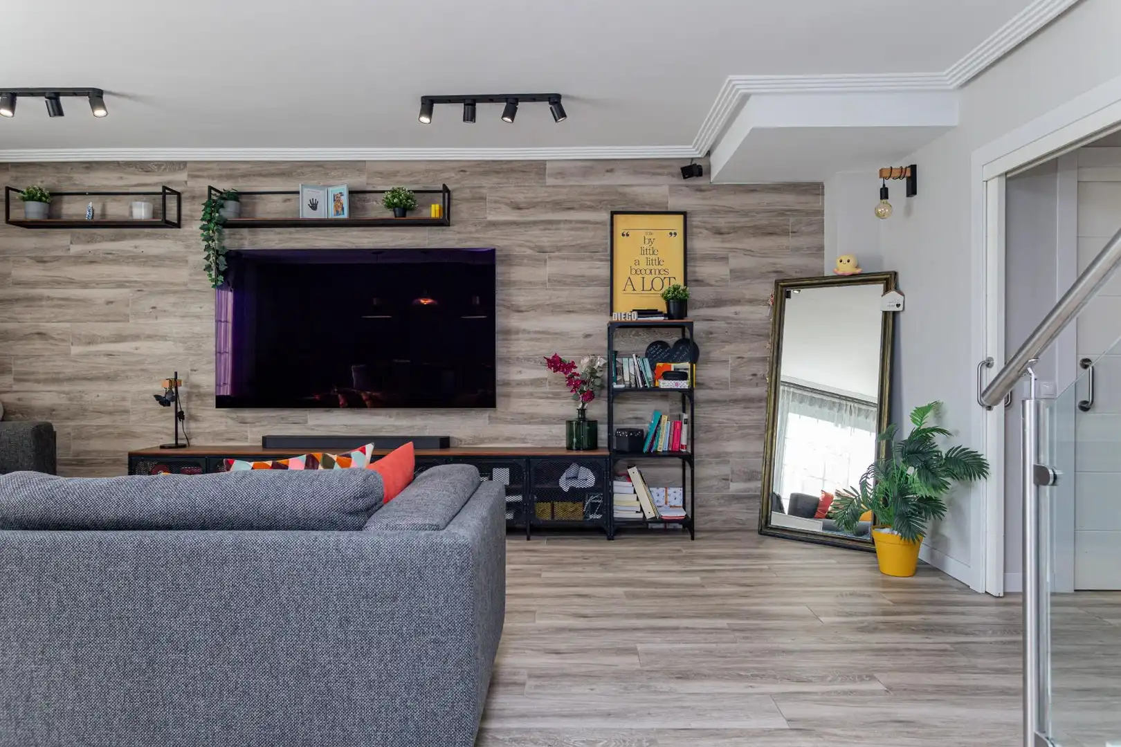 Living room of Detached homes for sale in Valdemoro  with Air Conditioner, Heating and Community pool