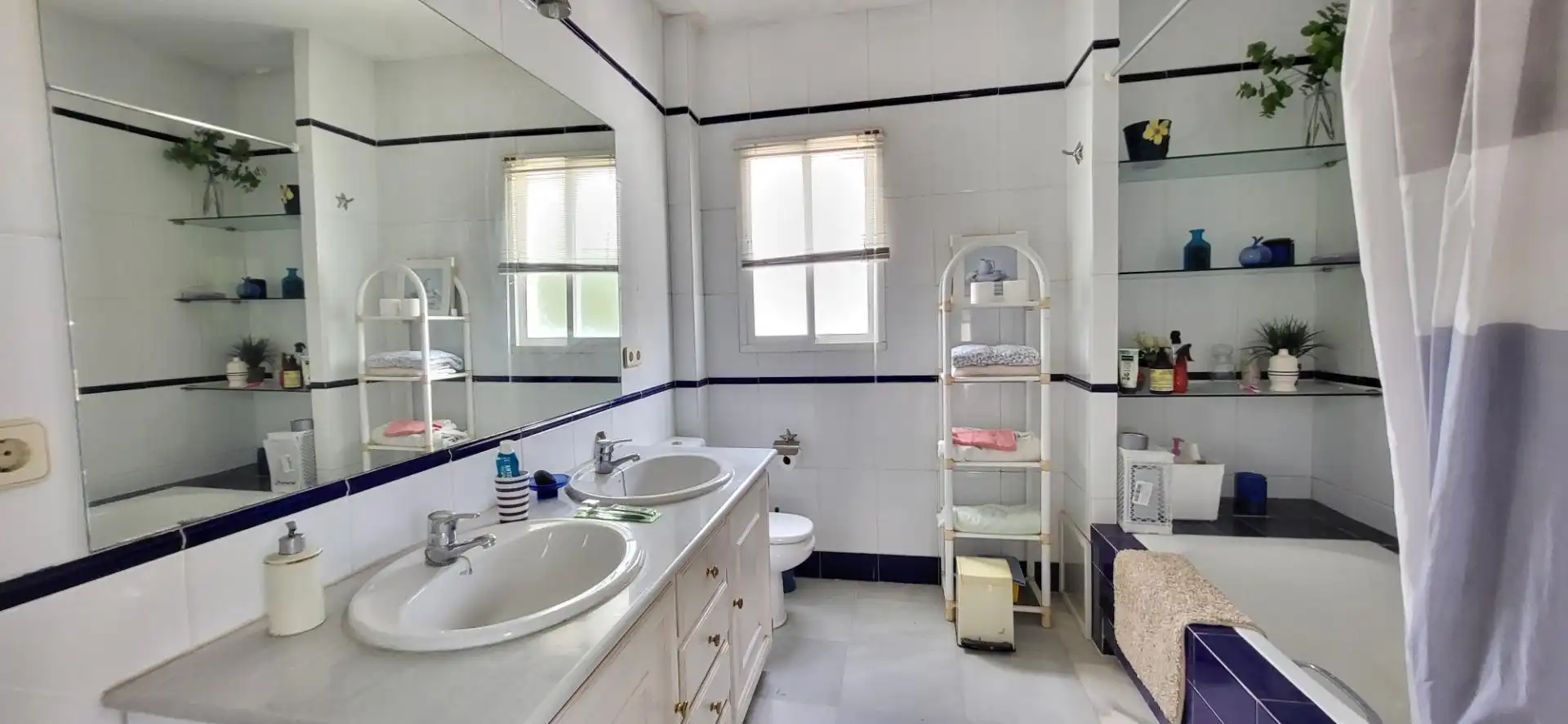 Detached house with terrace for sale in Nueva Andalucía, imagen 11