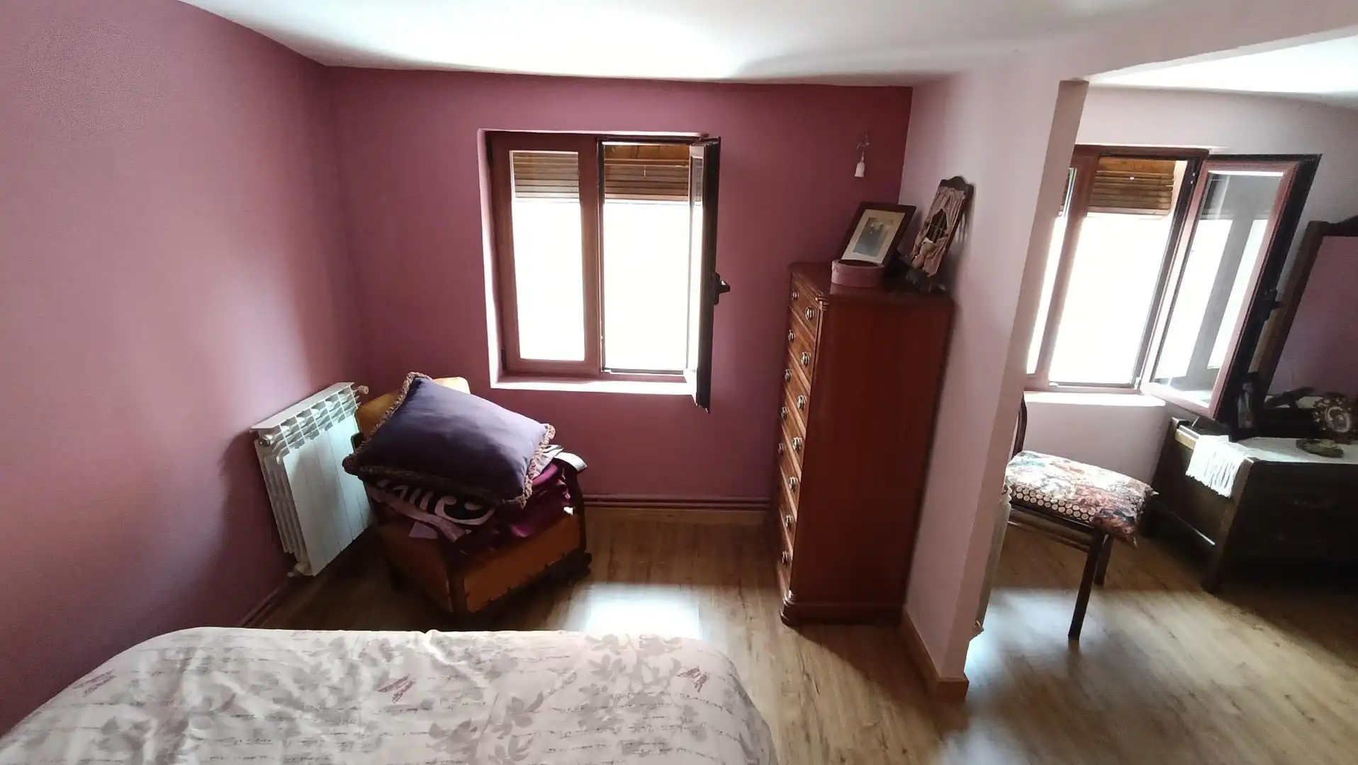 Bedroom of Detached homes for sale in Madrigal del Monte  with Heating and Terrace
