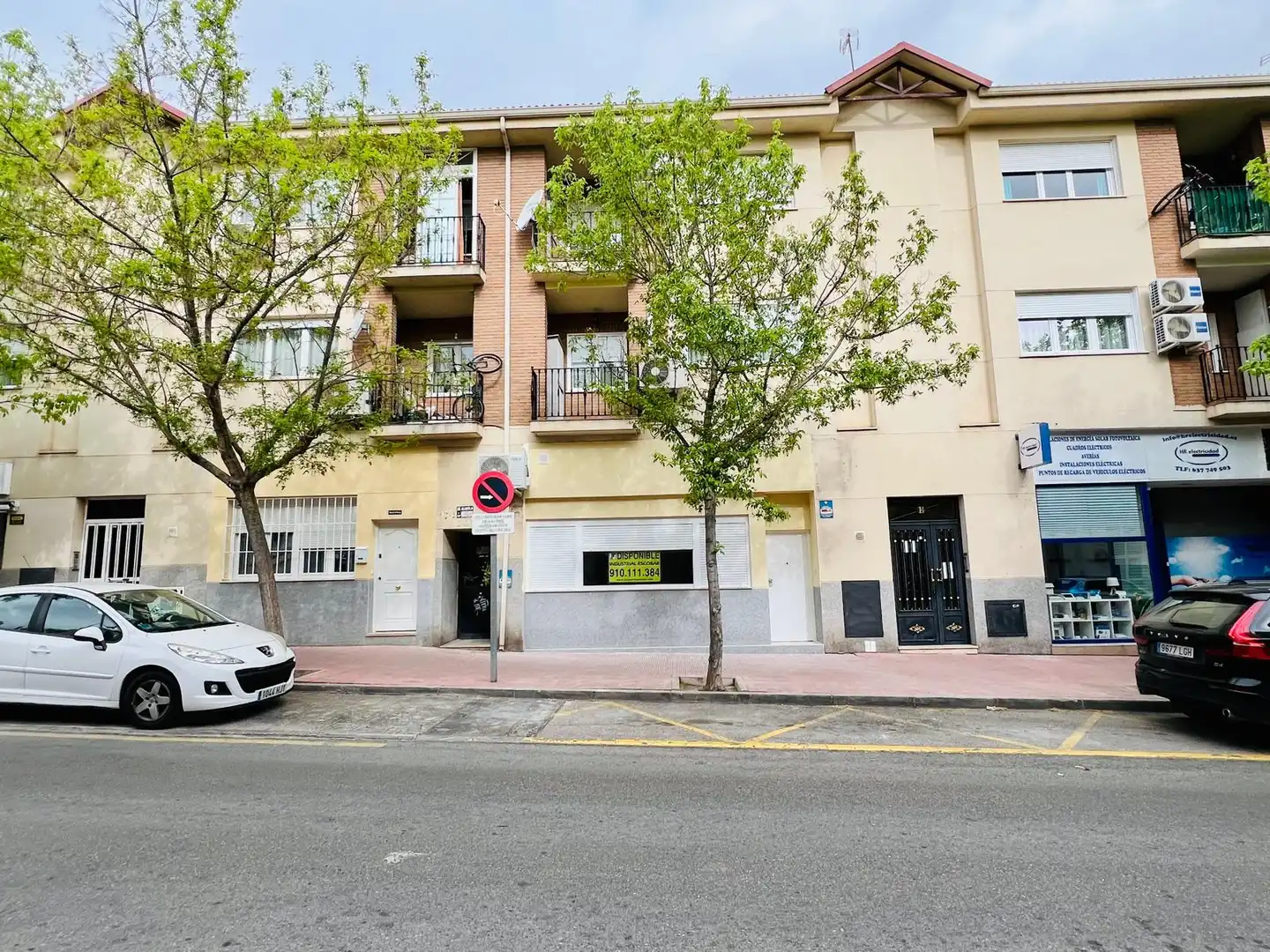 Vista exterior de Planta baixa en venda en Arganda del Rey amb Aire condicionat, Forn i Alarma