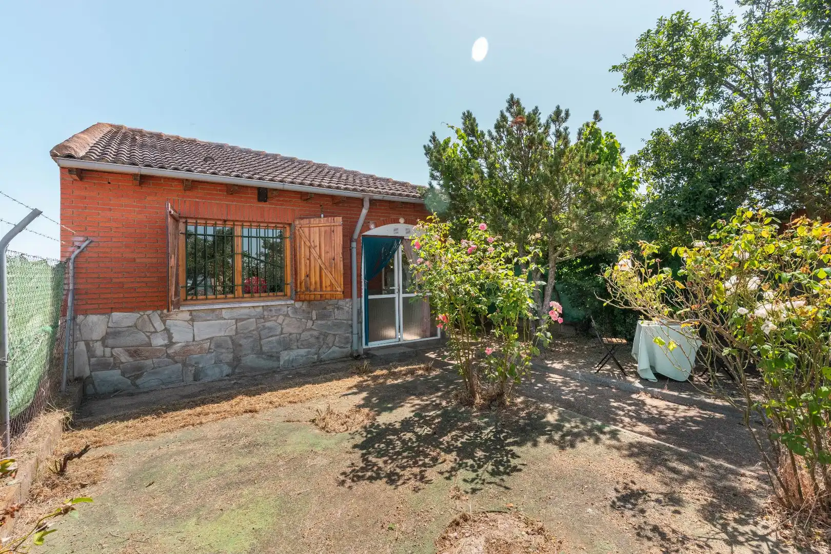 Vista exterior de Casa o chalet en venta en La Bañeza  con Jardín privado, Terraza y Trastero