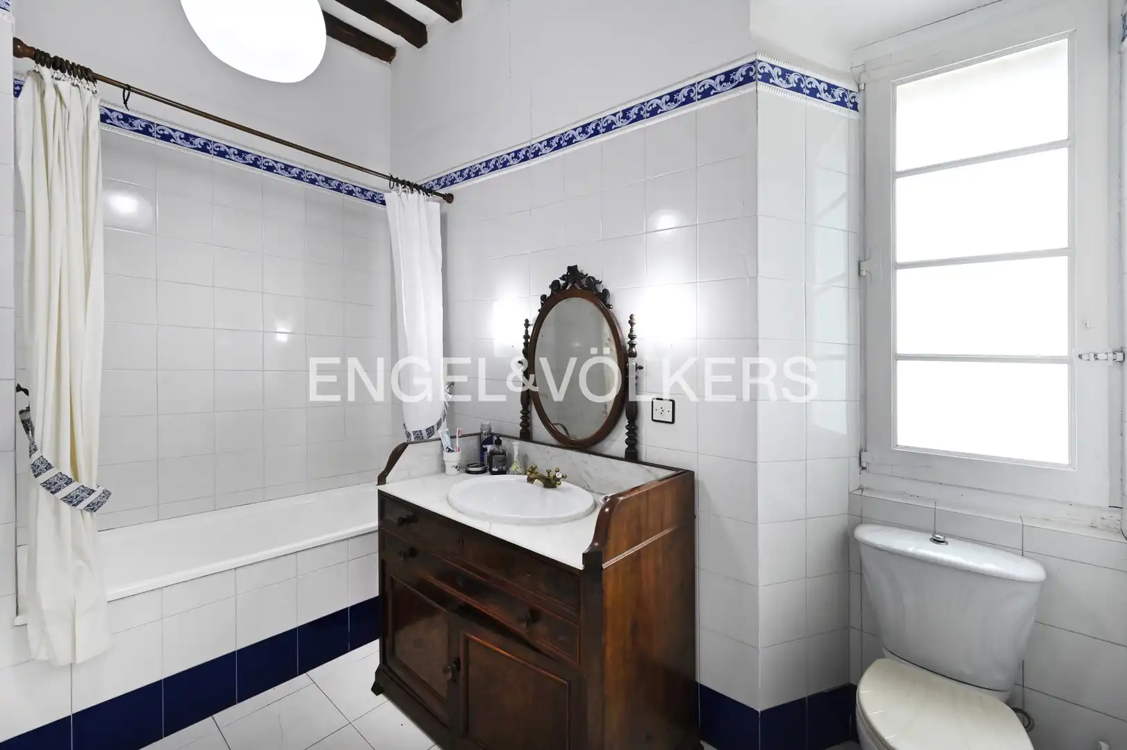 Baño de Casa o chalet en venta en Cabezón de la Sal con Calefacción y Jardín privado