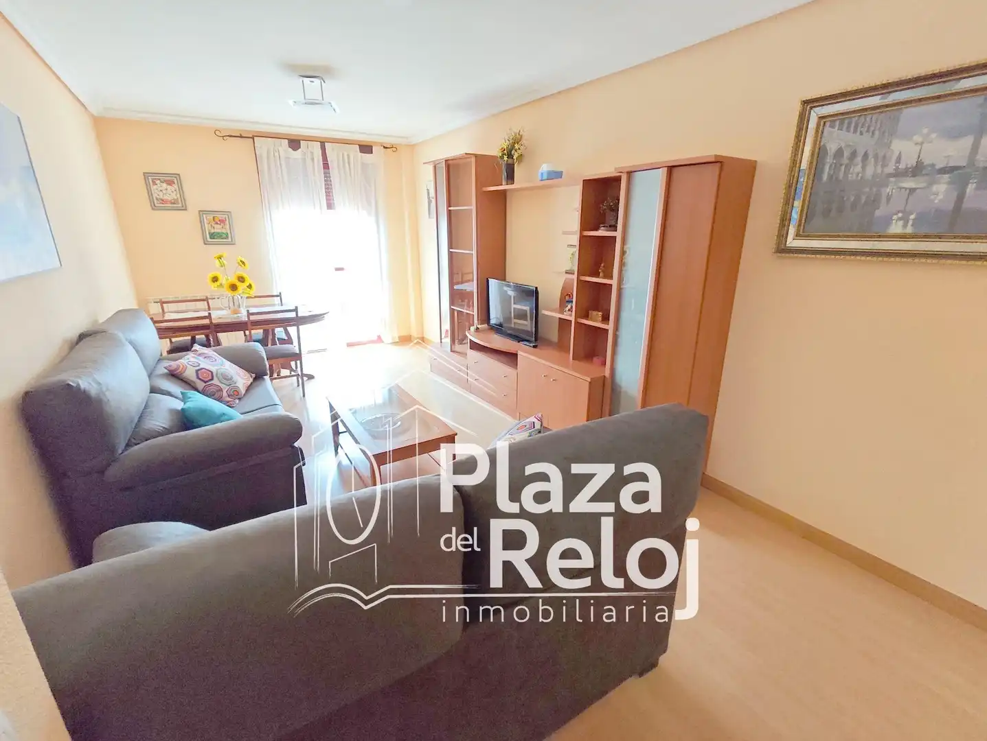 Sala d'estar de Dúplex en venda en Talavera de la Reina amb Calefacció, Terrassa i Moblat