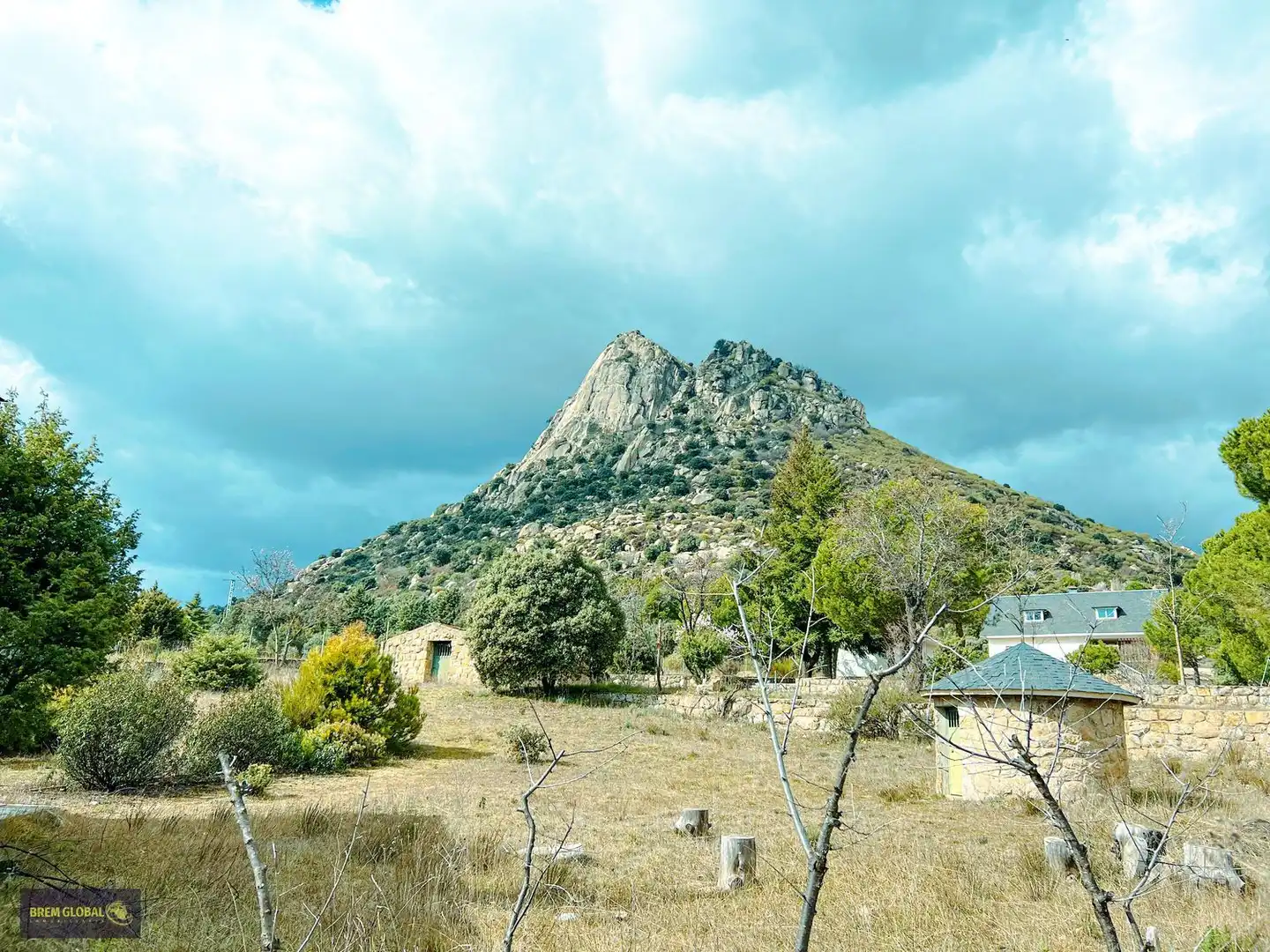 Casa o xalet en venda en La Cabrera amb Jardí privat, Terrassa i Traster