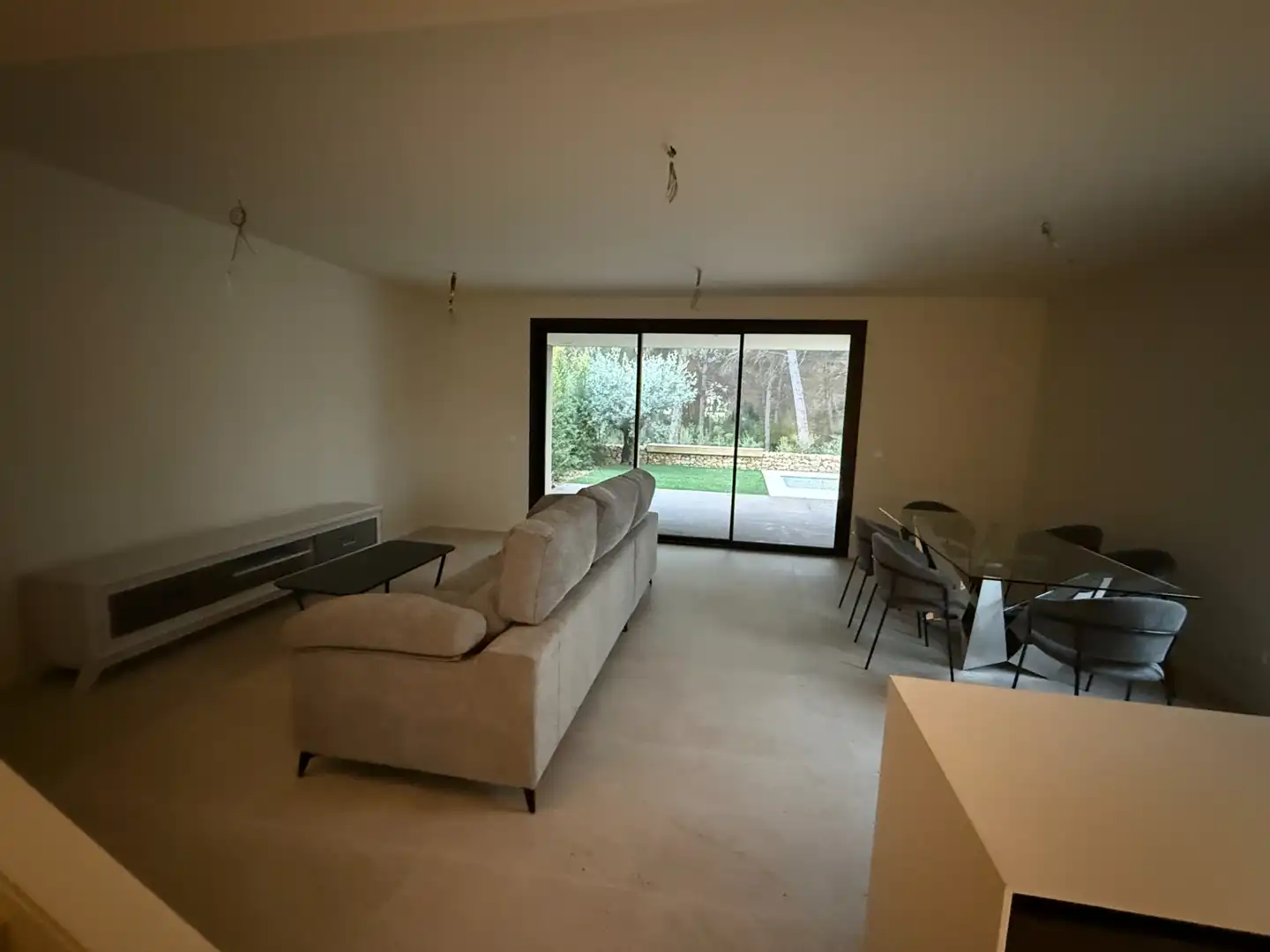 Sala d'estar de Casa adosada en venda en Salou amb Aire condicionat, Calefacció i Jardí privat