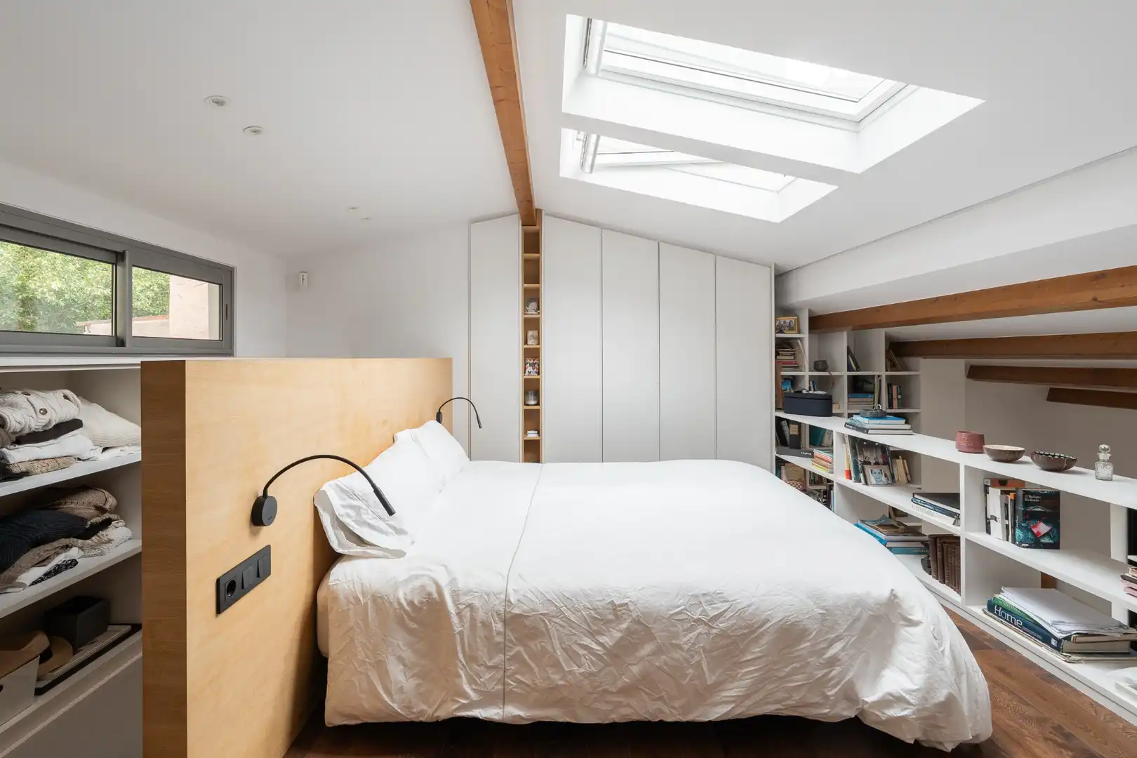 Habitación de Casa o chalet en venta en Barcelona con Aire acondicionado, Calefacción y Jardín privado