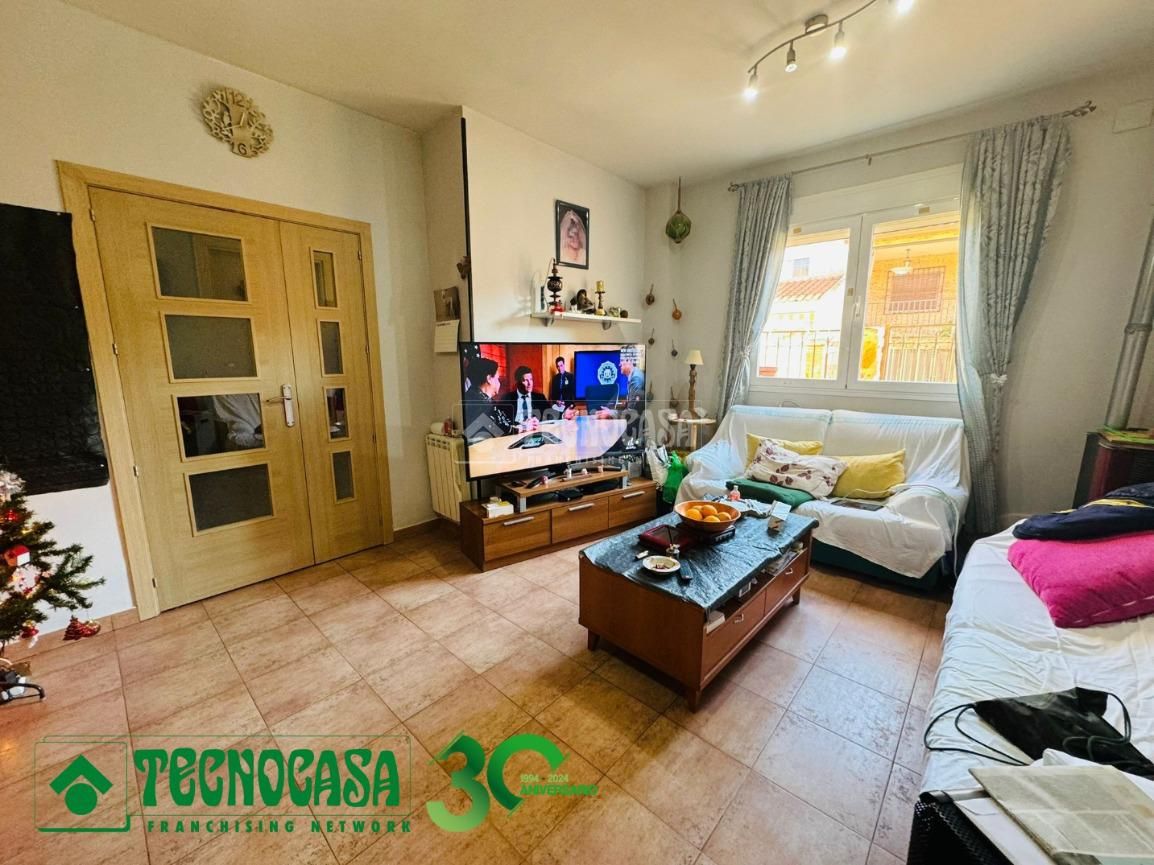 Vista exterior de Casa adosada en venta en Burguillos de Toledo