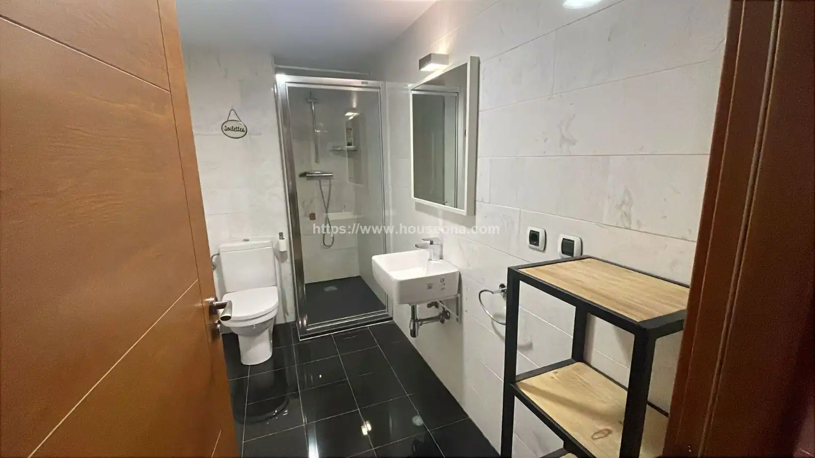 Bathroom of Attic for sale in Abando - Albia