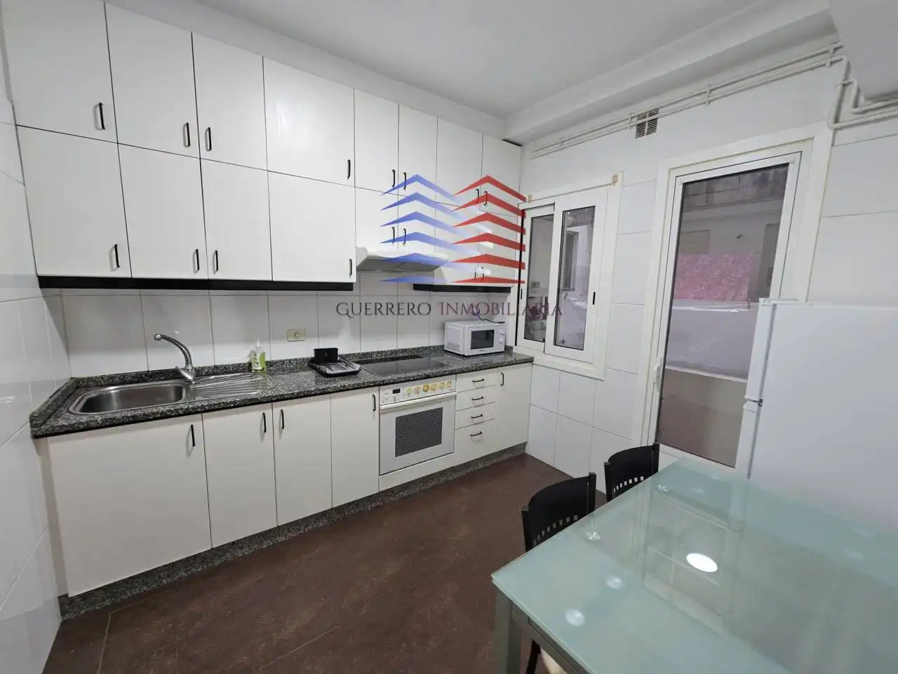 Kitchen of Flat for rent in Ourense Capital   with Heating, Furnished and Balcony
