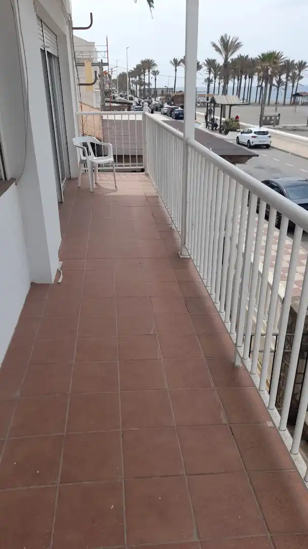 Terrasse von Wohnung zum Verkauf in Torrenueva Costa mit Ofen, Waschmaschine und Balkon