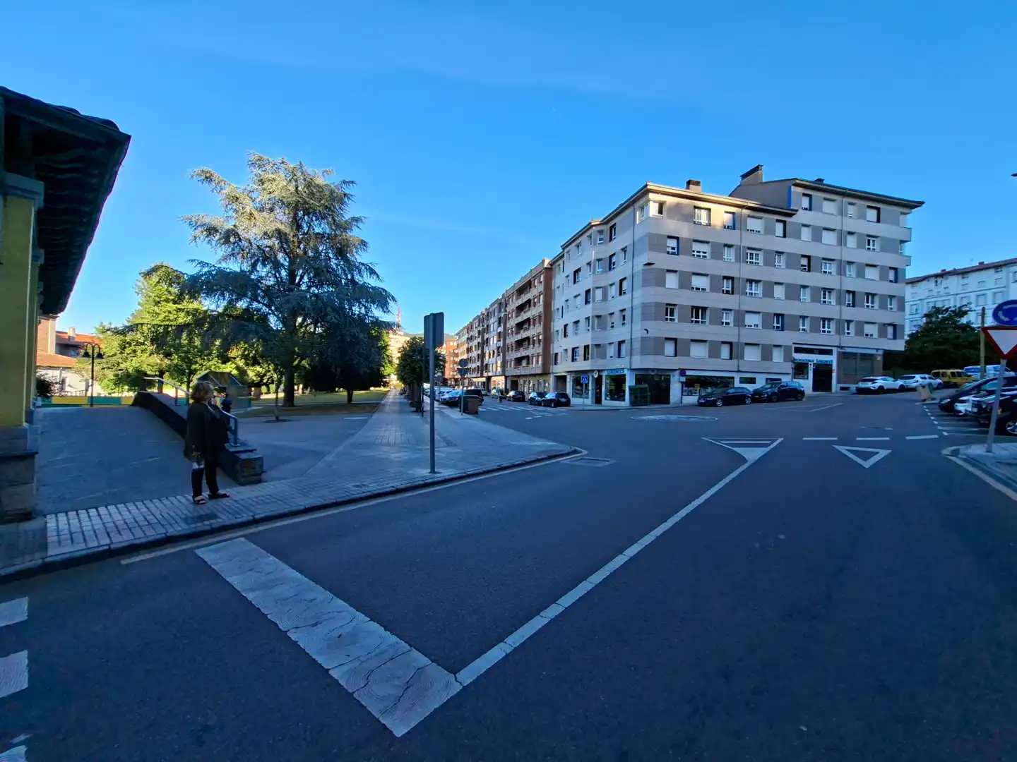 Vista exterior de Piso en venta en Pravia con Calefacción, Trastero y Amueblado