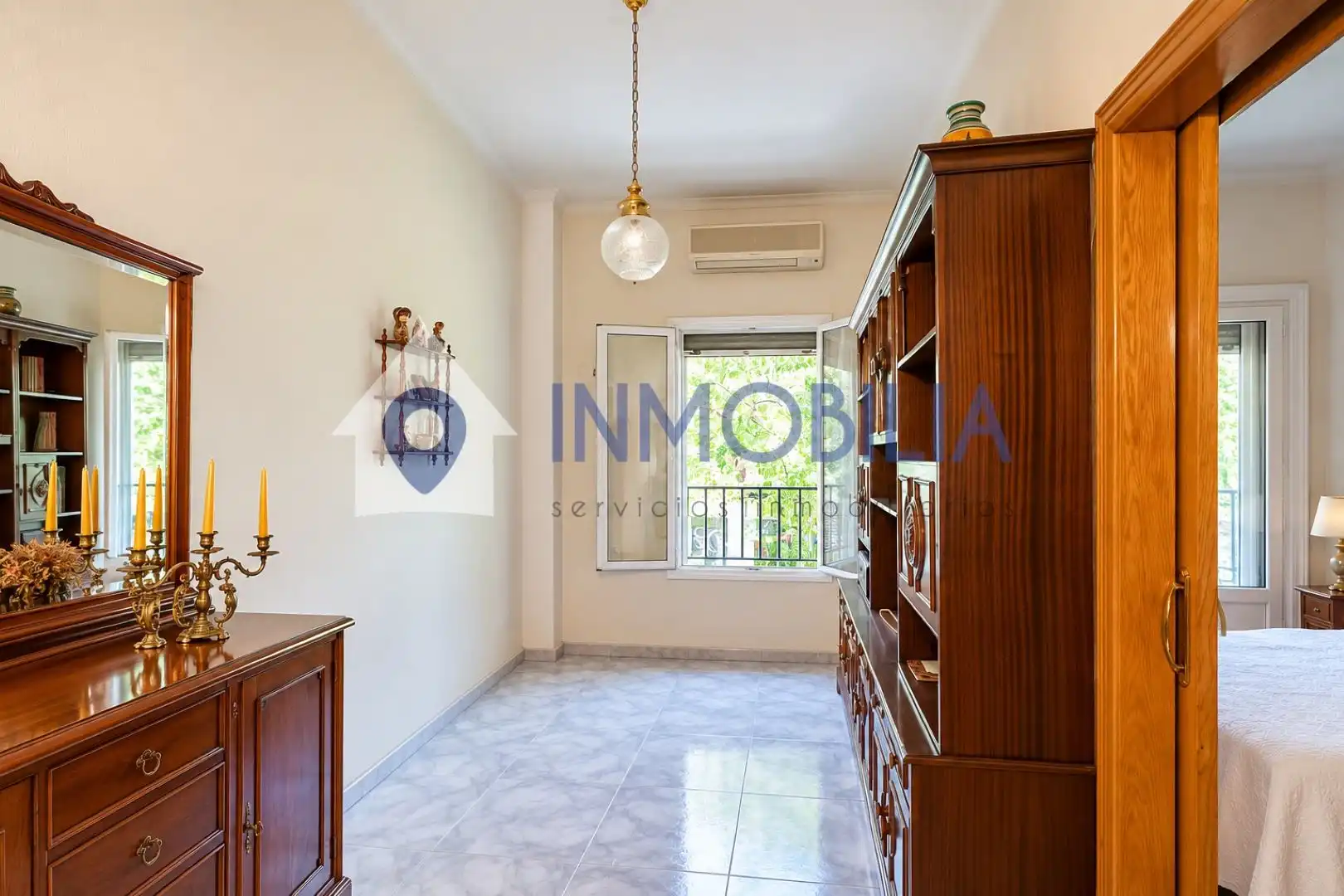 Flat for sale in Paseo Marqués de Zafra, imagen 2