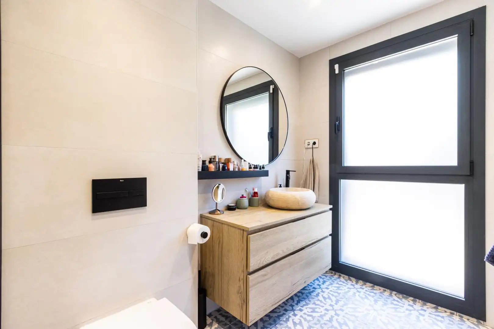Bathroom of Flat for sale in Sant Llorenç Savall  with Heating, Private garden and Parquet flooring