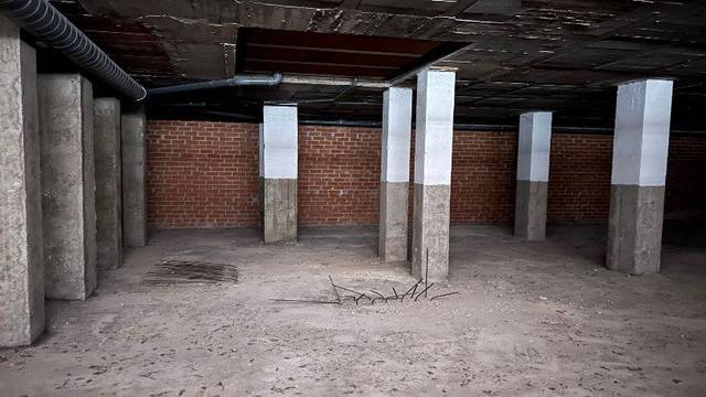 Local comercial en Venta en N-430 en Nuevo Parque