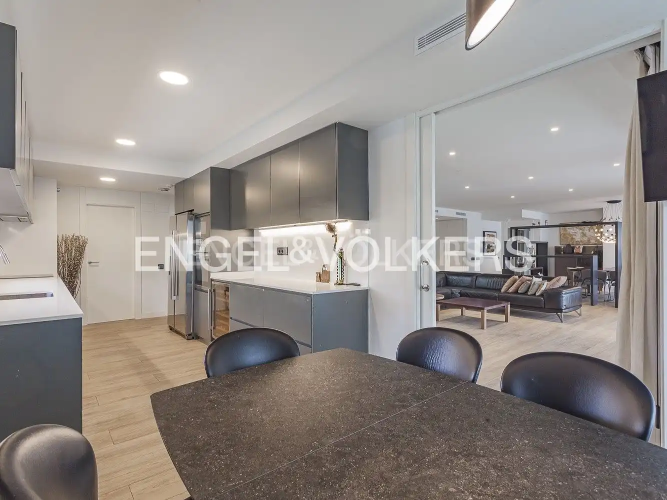 Kitchen of Attic for sale in Sant Cugat del Vallès  with Air Conditioner, Heating and Private garden