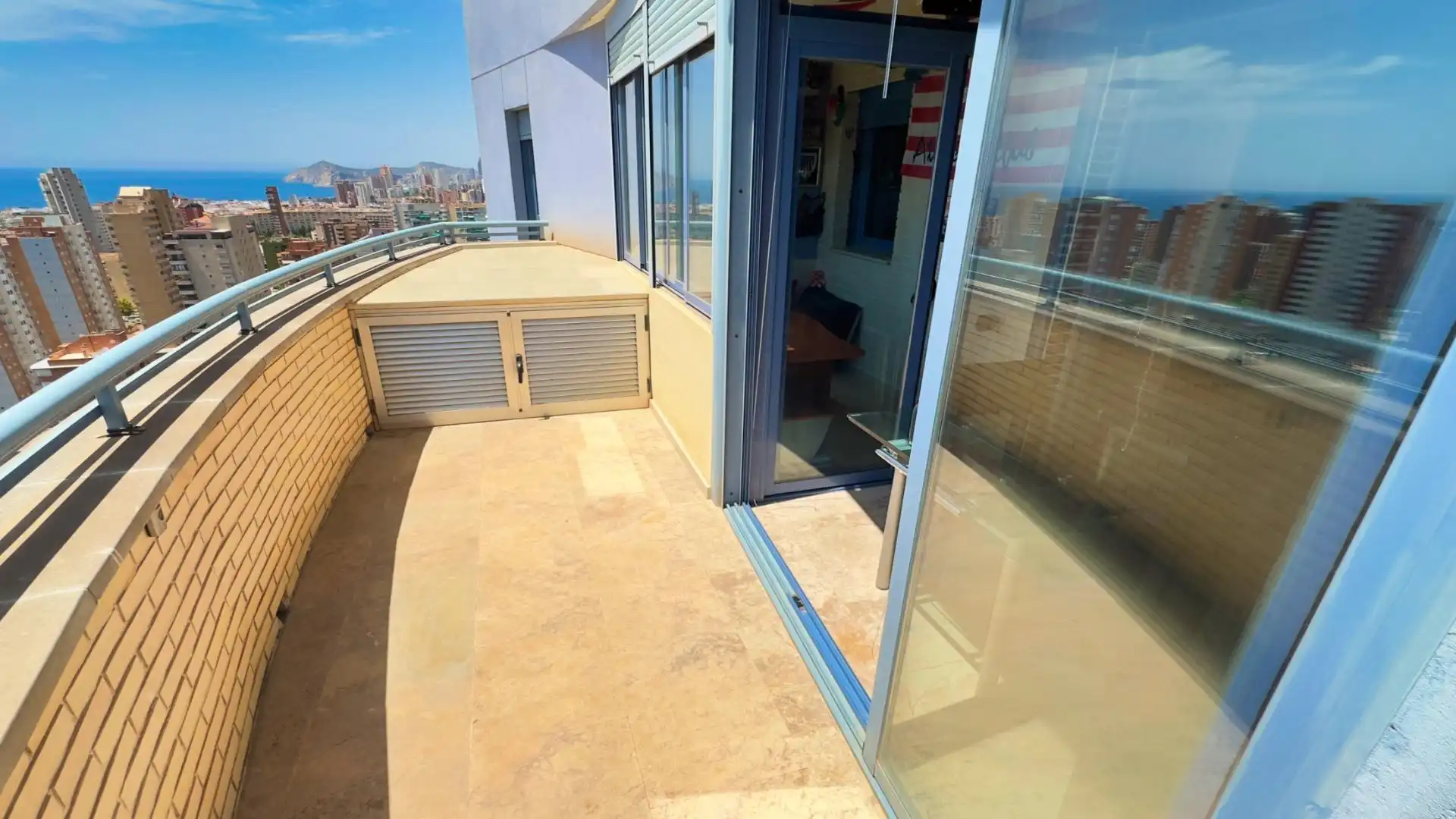 Terrace of Flat for sale in Benidorm  with Air Conditioner, Furnished and Community pool