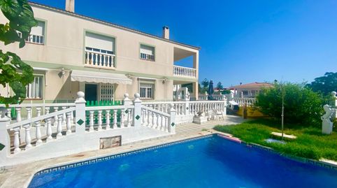 Fantástica casa para dos familas a 50m del mar