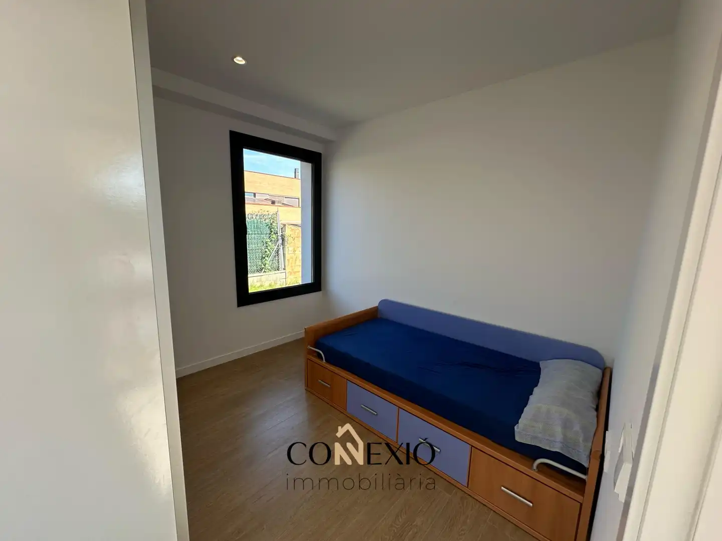 Habitación de Casa o chalet en venta en Medinyà con Aire acondicionado, Calefacción y Jardín privado