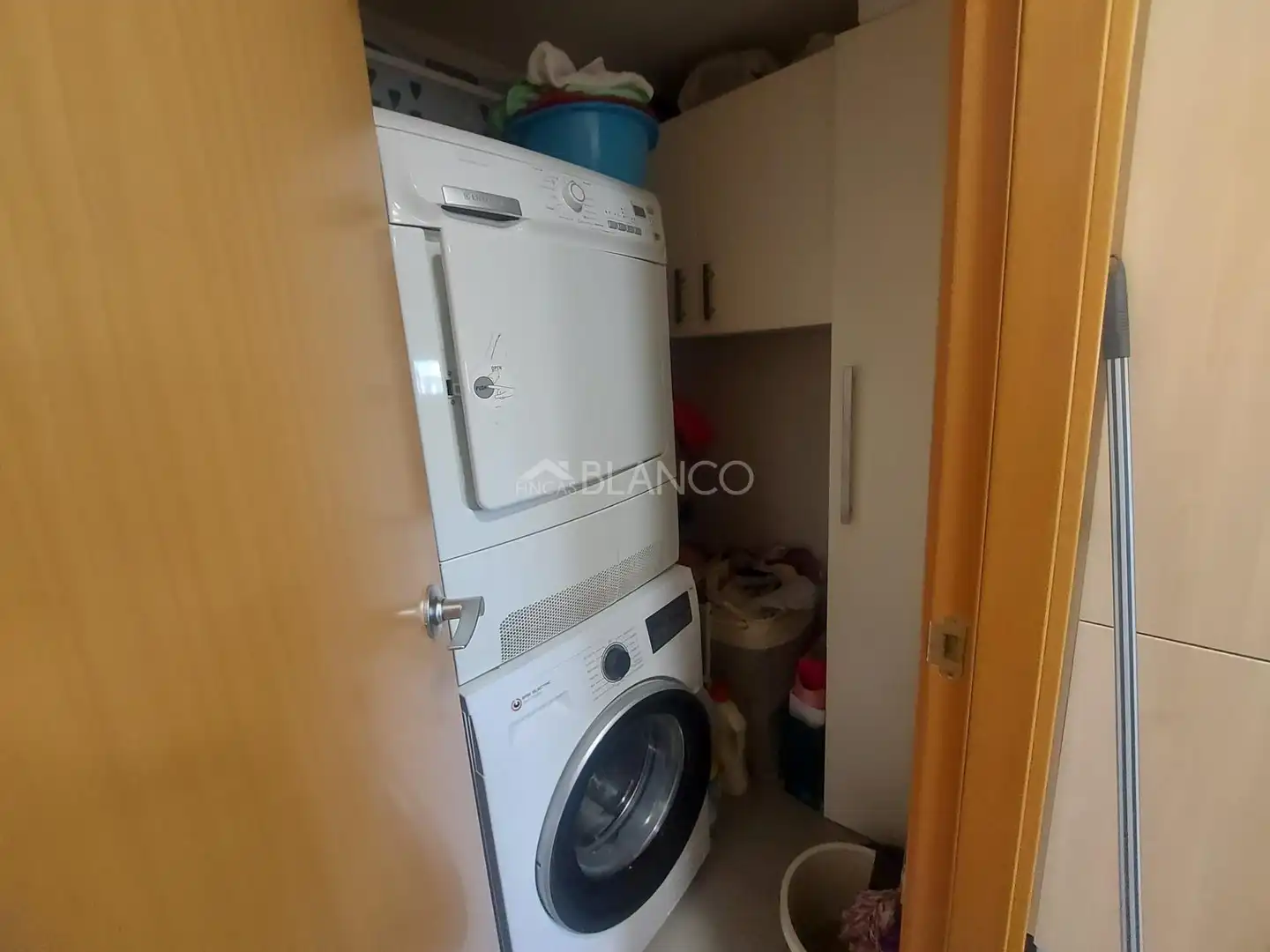 Piso en venta en Abrera