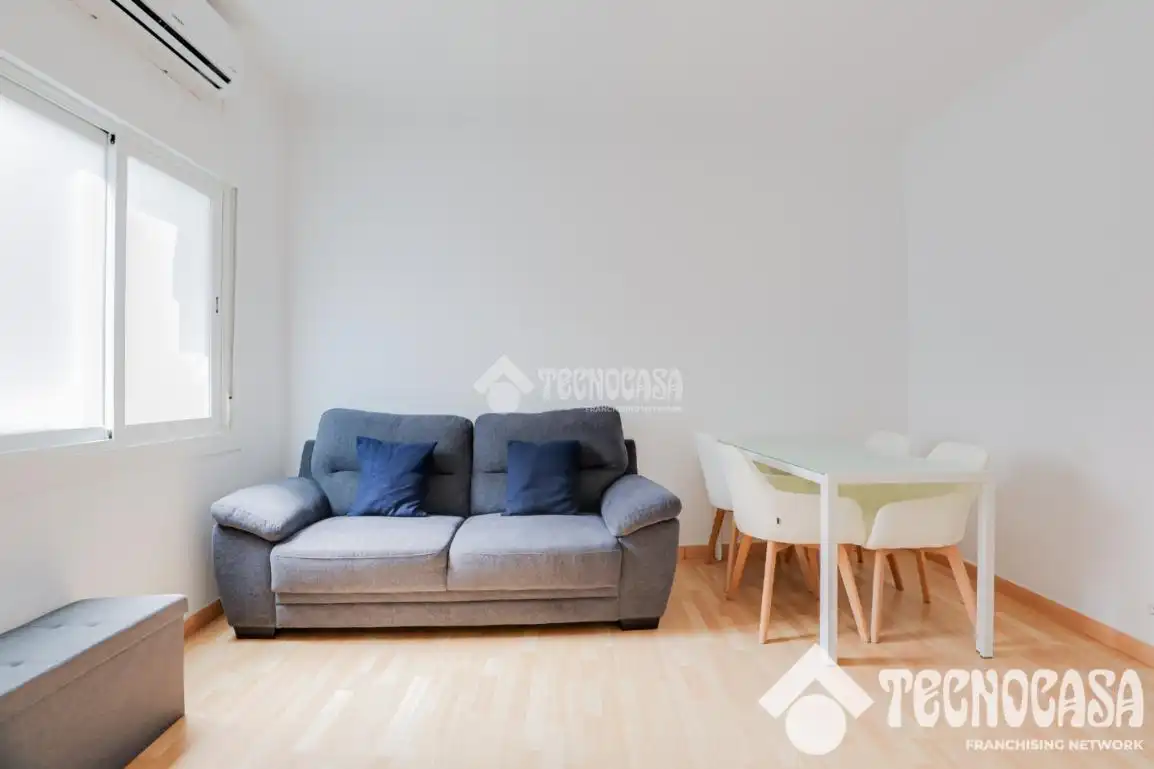 Sala d'estar de Pis en venda en Barcelona