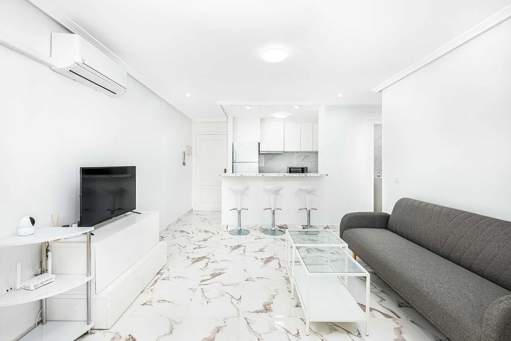 Sala d'estar de Apartament en venda en Torrevieja amb Aire condicionat, Calefacció i Terrassa