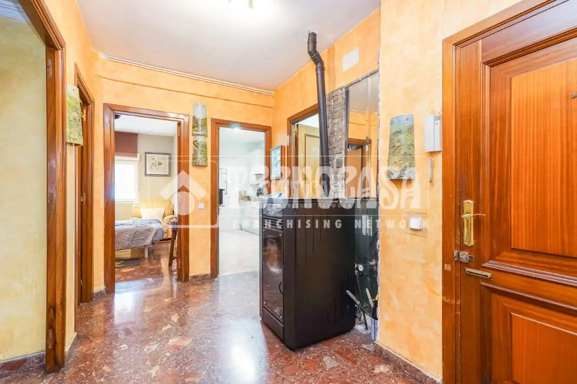 Habitación de Casa adosada en venta en Colmenar Viejo con Calefacción, Terraza y Balcón