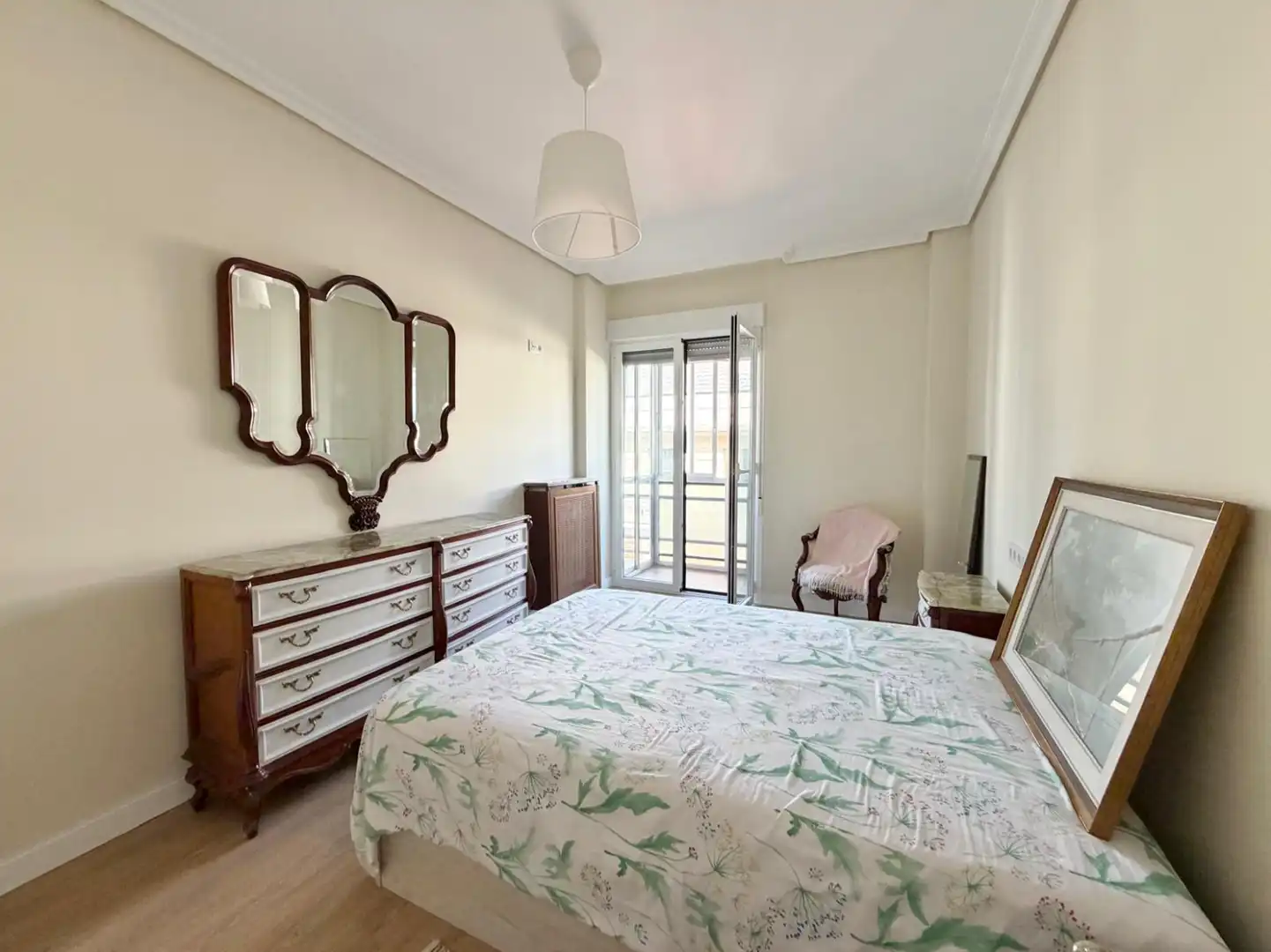 Bedroom of Flat for rent in  Logroño  with Heating, Terrace and Furnished