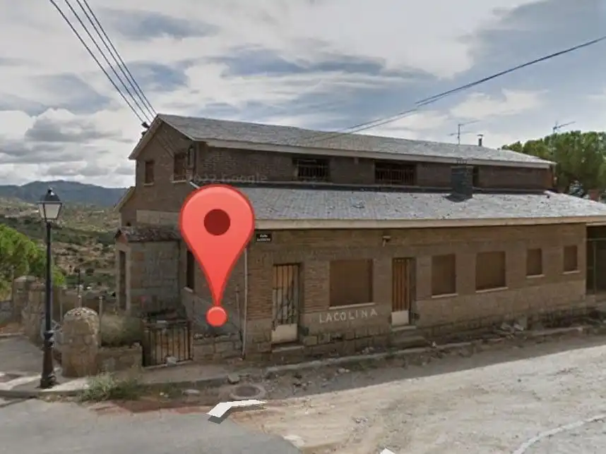 Casa rústica amb jardí en venda a Calle la Cierva 1, imagen 2