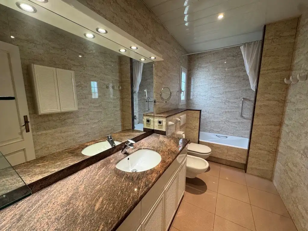Bathroom of Attic for rent in Barcelona  with Terrace