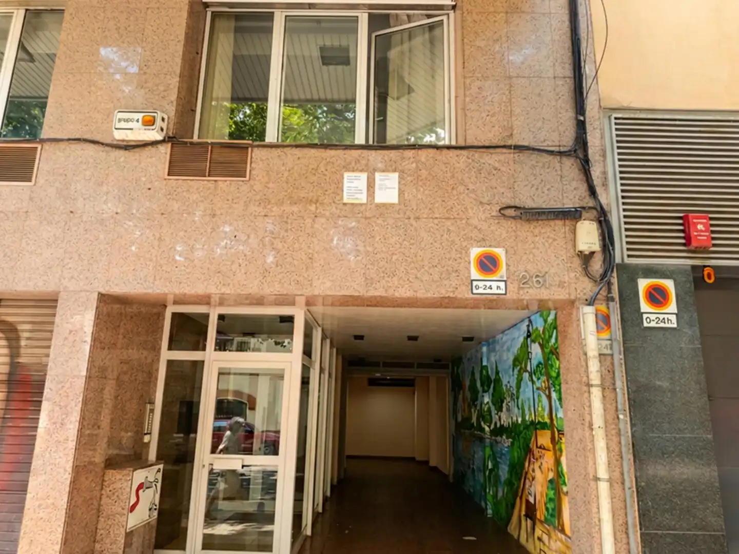 Vista exterior de Oficina en venda en Eixample