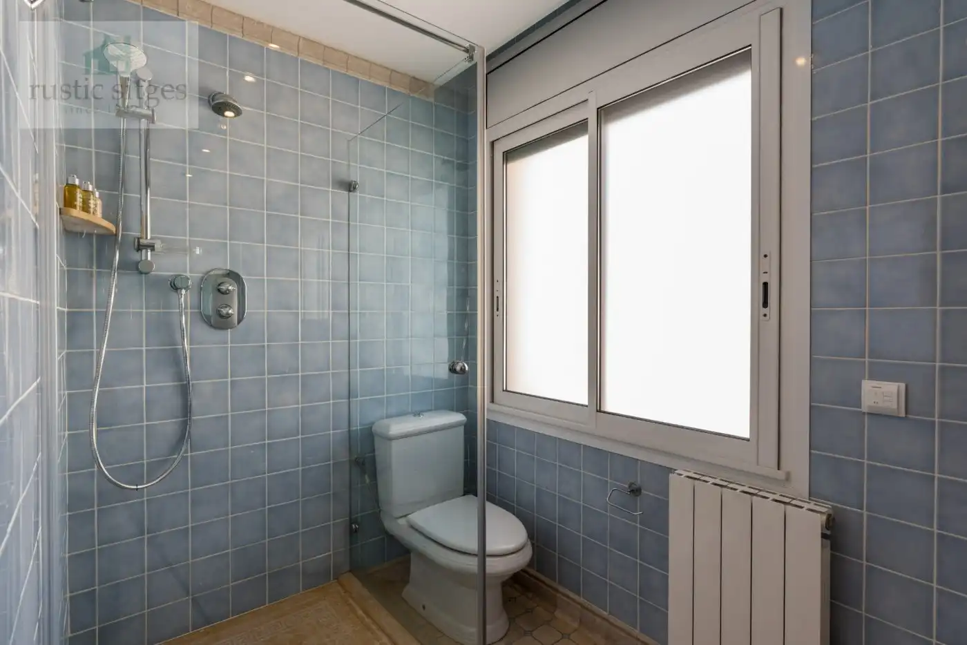 Bany de Casa o xalet en venda en Sitges amb Aire condicionat, Calefacció i Jardí privat