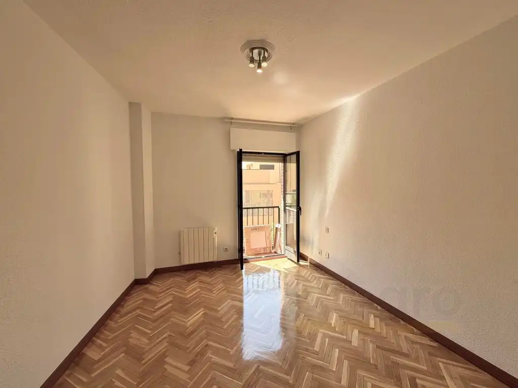Schlafzimmer von Wohnung zur Miete in Madrid