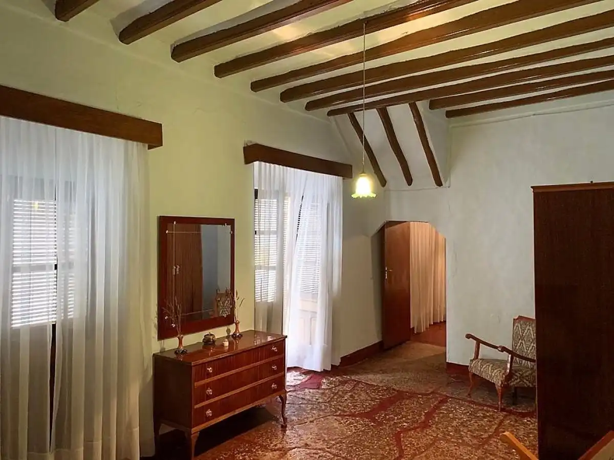 Country homes for sale in Iznájar