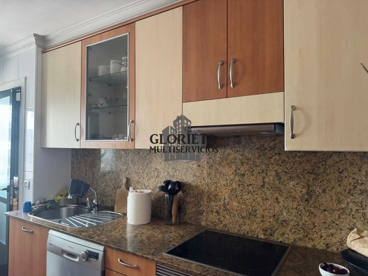 Cocina de Piso en venta en Vigo  con Calefacción y Trastero