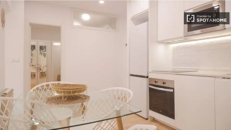 Appartamento con terrazza in affitto a Tetuán, imagen 10