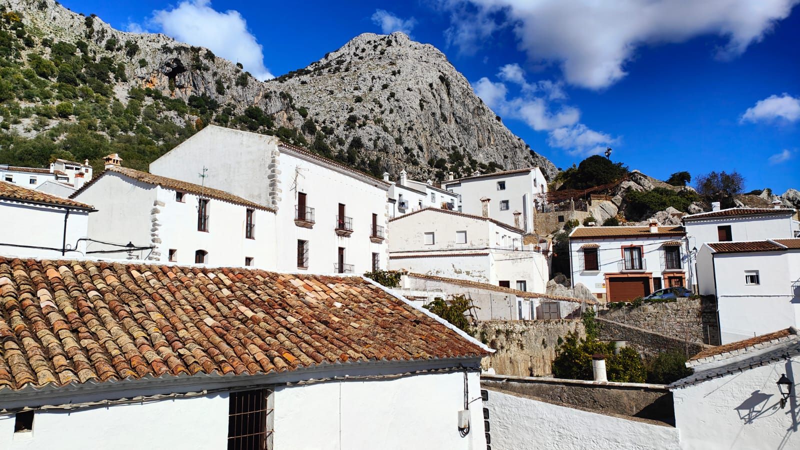 Vista exterior de Piso en venta en Villaluenga del Rosario