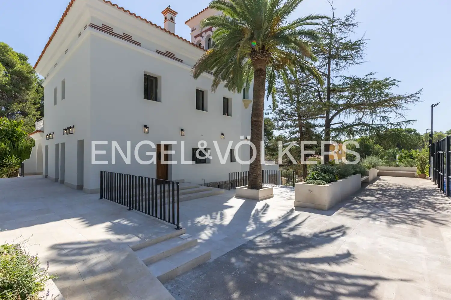 Casa o xalet de lloguer a Avinguda Acàcies, Campolivar