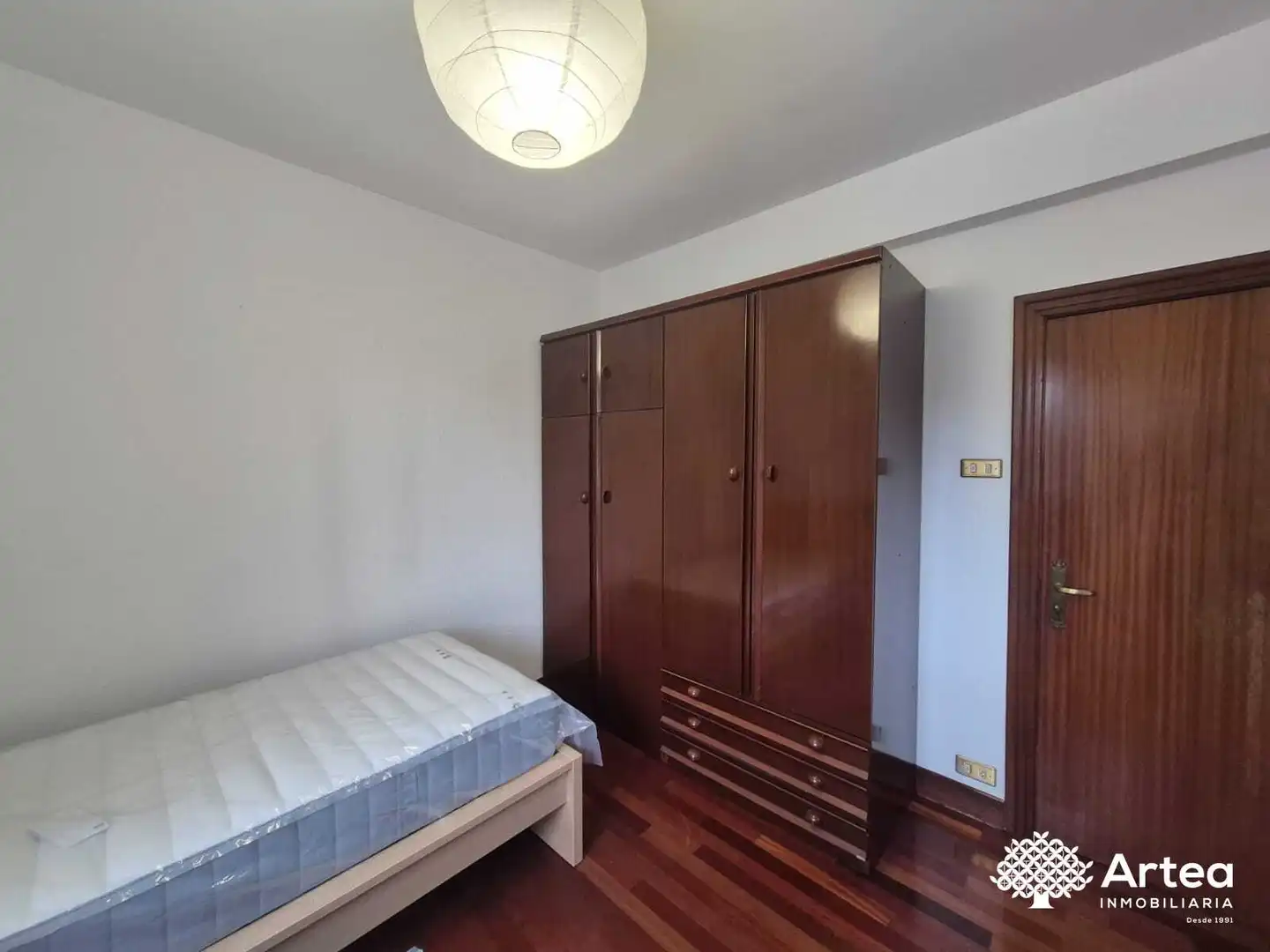 Bedroom of Flat for rent in Bilbao   with Heating, Oven and Washing machine