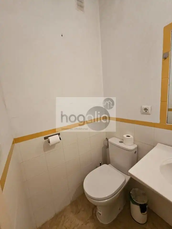 Baño de Dúplex de alquiler en Sevilla con Aire acondicionado