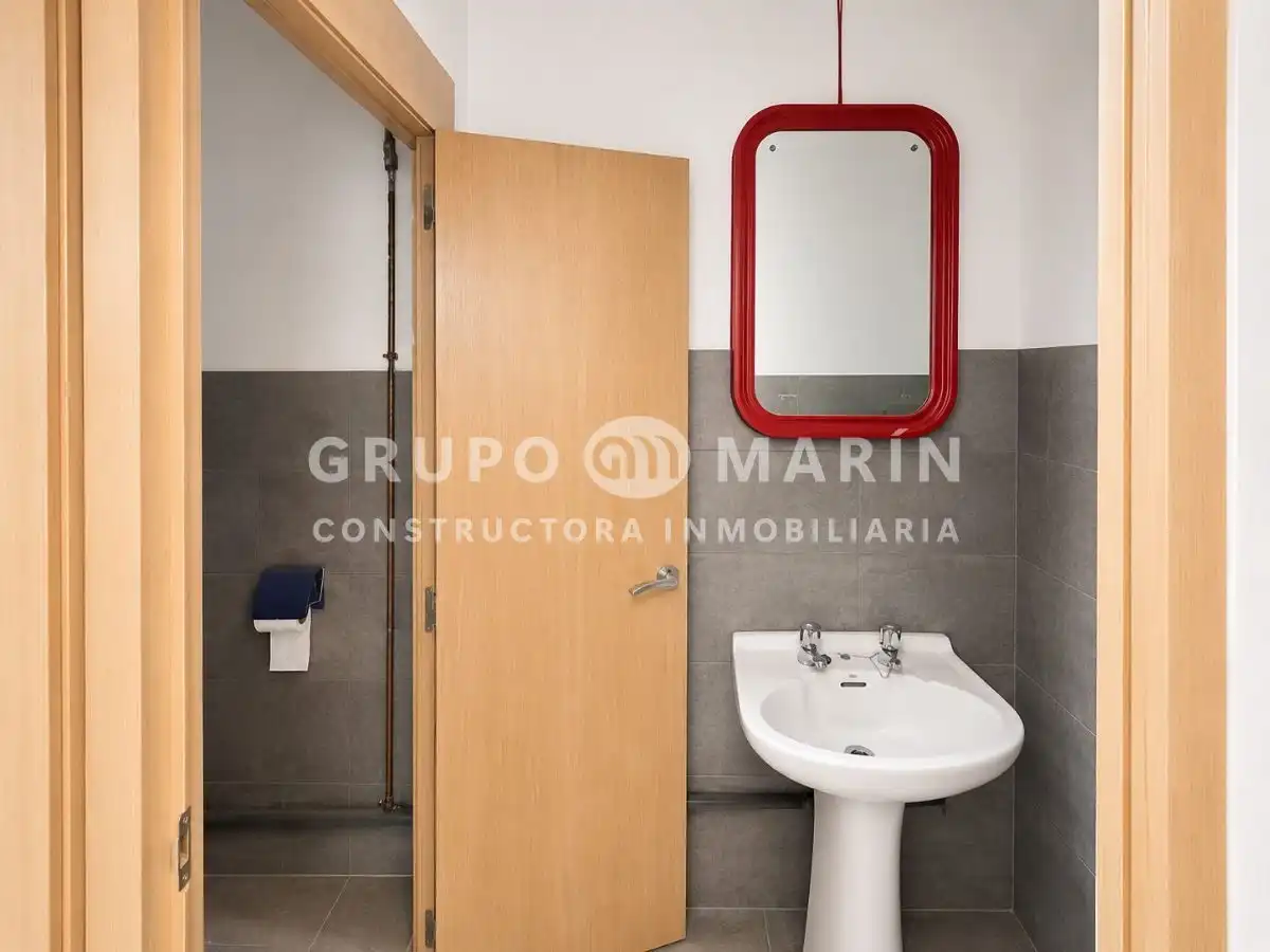 Local comercial en venda a Josep Trueta, imagen 13
