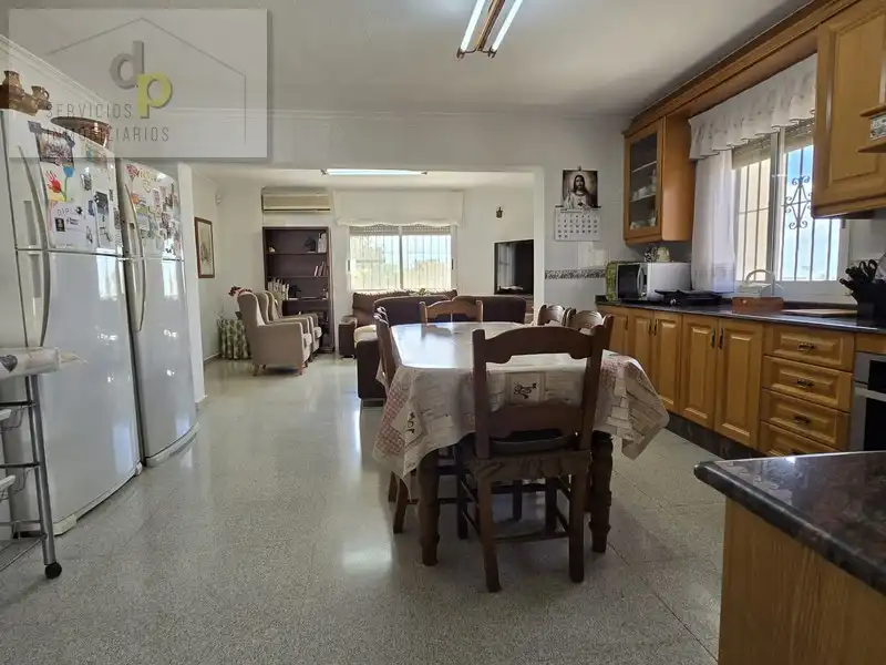 Menjador de Casa o xalet en venda en Elche / Elx amb Aire condicionat, Jardí privat i Terrassa