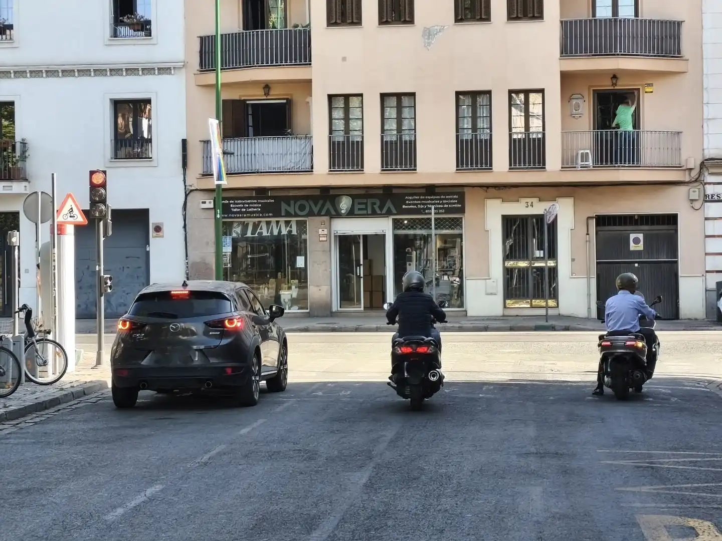 Exterior view of Commercial properties for rent in Sevilla